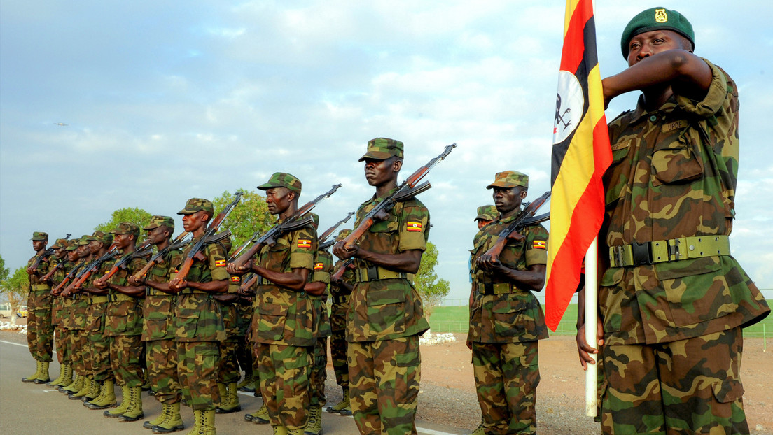 Fe, armas y tuits: la sorprendente alianza entre Uganda e Israel