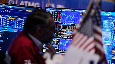 Revelan enorme apuesta al precio del petróleo poco antes del alto el fuego en Irán