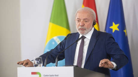 Lula: "El mundo gasta billones en armas mientras la gente muere de hambre"