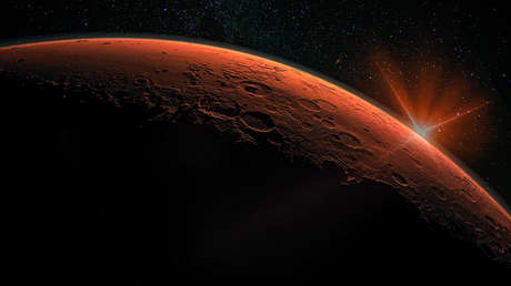 NUEVA IMAGEN: Una 'sombra' gigante en Marte desconcierta a la ciencia desde hace medio siglo