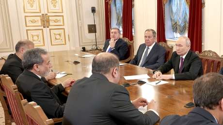 Putin: "Rusia hará todo lo que sea en interés de Irán y Oriente Medio para que la paz se instale cuanto antes"