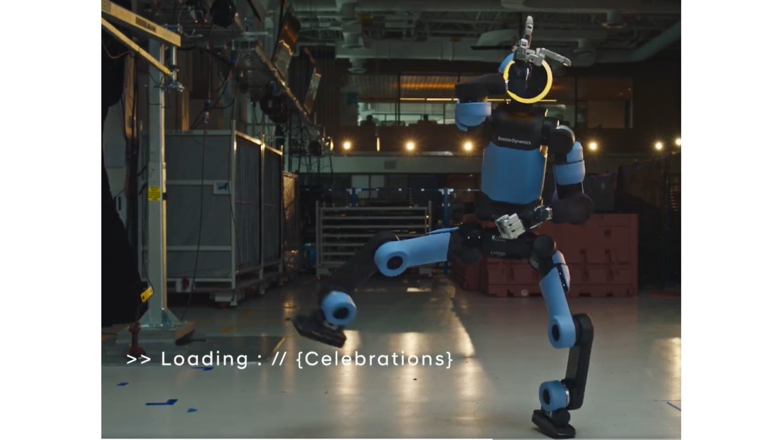 Listo para el Mundial: Robot inunda las redes con sus habilidades para jugar al fútbol y celebrar goles