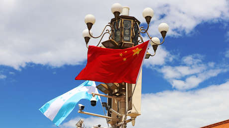 De "romper" a revisar: este país latinoamericano reconsidera sus lazos con China