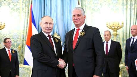 Díaz-Canel destaca "excelentes lazos de amistad" con Rusia en aniversario de relaciones diplomáticas
