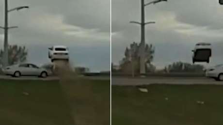 A lo 'Rápidos y furiosos': vuela con su coche por encima de otro mientras huye de la Policía