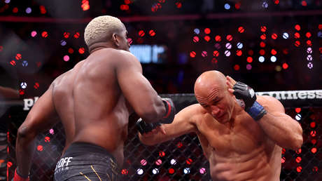 VIDEO: El demoledor golpe de Robelis Despaigne que 'apagó' a un excampeón de la UFC en el primer asalto