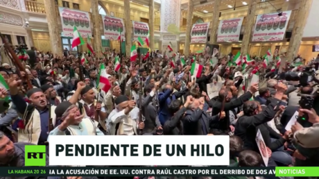 EE.UU. amenaza con posibles ataques contra Irán, mientras Teherán afirma que está listo para responder