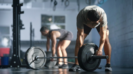 ¿Semilleros neonazis? Desvelan el 'modus operandi' que capta a 'gym-bros' en Latinoamérica