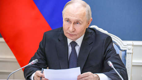 Putin: Rusia no tiene intención de entrar en una carrera armamentística
