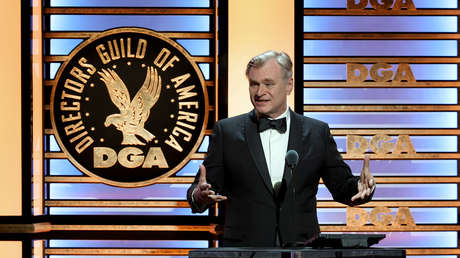 Christopher Nolan, el director de 'Oppenheimer', confiesa que jamás ha usado un smartphone