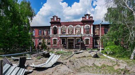 Entre cenizas y ruinas: RT muestra residencia estudiantil tras atentado mortífero de Kiev