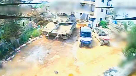 Golpe desde el cielo: Hezbolá alcanza un tanque insignia israelí (VIDEO)