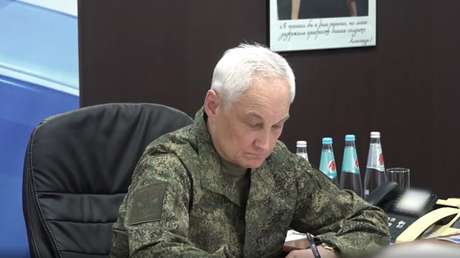Ministro de Defensa de Rusia conoce de primera mano drones modernizados por soldados rusos en el frente