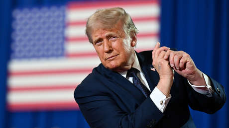 Trump nombra 2 opciones sobre un posible acuerdo сon Irán y se ríe de "los perdedores"