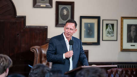 El poderoso 'tecnofeudalista' Peter Thiel ya tiene nuevo domicilio en Suramérica