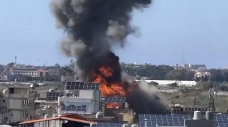 VIDEOS: Israel continúa con sus ataques aéreos y bombardeos contra el Líbano pese al alto el fuego