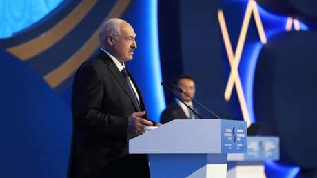 Lukashenko: "Para unos, la IA es un asistente cotidiano; para otros, el inicio del apocalipsis"