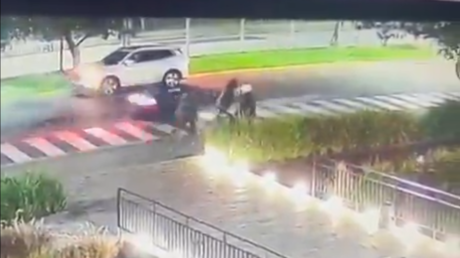 VIDEO: Vigilante atropella con un cuatriciclo a un presunto ladrón que huía del lugar del delito