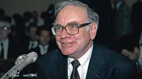 La habilidad que Warren Buffett considera esencial para tener éxito profesional