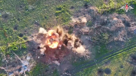 VIDEO: Paracaidistas rusos destruyen masivo sistema subterráneo ucraniano