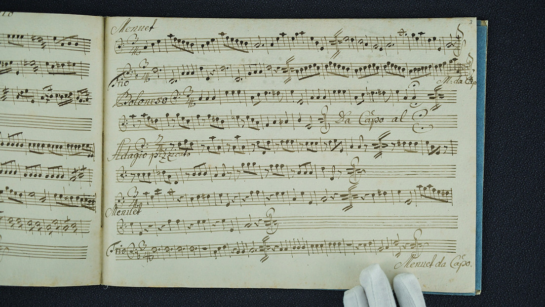 Hallan un cuaderno perdido de Mozart que revoluciona la historia de la música