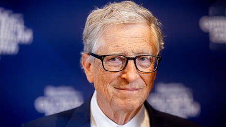 Desvelan por qué el equipo de Bill Gates tiene un maniquí exacto del multimillonario