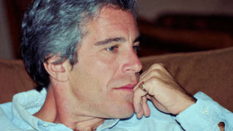 Documentos revelan qué hizo Epstein con su esperma años antes de morir