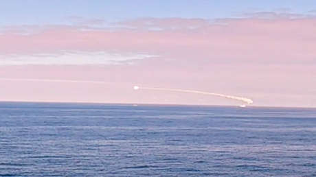 VIDEO: Submarino de ataque ruso impacta con un misil un blanco a 200 km