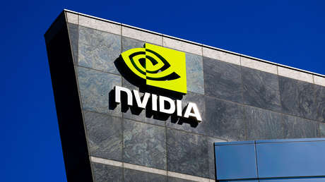Billones de dólares en juego: CEO de Nvidia responde a los inversores escépticos de la IA