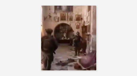 Soldados israelíes se jactan de los destrozos causados en una iglesia cristiana del Líbano (VIDEO)