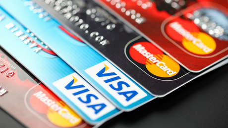 Cuba anuncia el fin de las transacciones con Visa y Mastercard por sanciones de EE.UU.