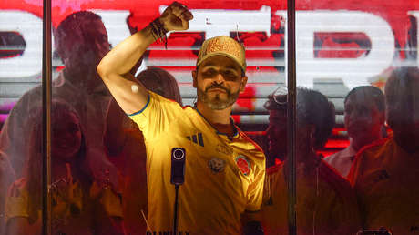 Camiseta de la selección de fútbol, el actor inesperado que calienta el clima en las presidenciales de Colombia