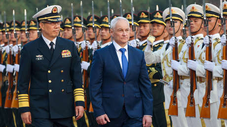 Representantes chinos visitan instalaciones militares rusas en el marco de acuerdos multilaterales (VIDEO)