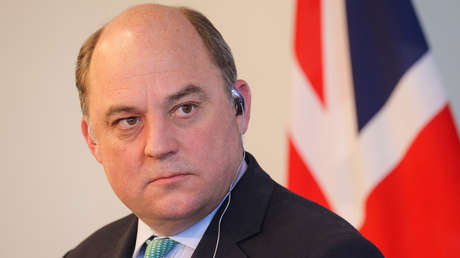 Rusia abre una causa penal contra el exsecretario de Defensa británico
