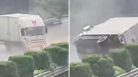 Camión hace un giro 'imposible' en carretera china (VIDEO)