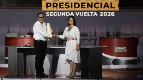 Perú define su destino en segunda vuelta