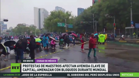 Protestas de maestros afectan avenida clave de Ciudad de México en vísperas del mundial de fútbol