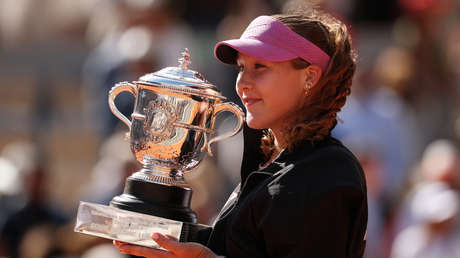 Tenista rusa gana el torneo de Grand Slam de Roland Garros
