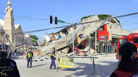 Un potente sismo sacude Filipinas (VIDEOS)