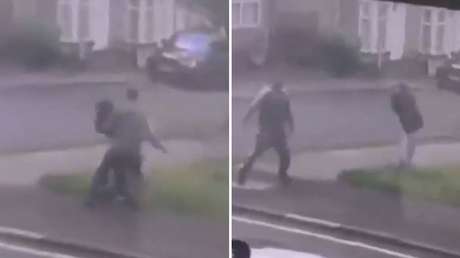 VIDEO FUERTE: El momento en que una menor es apuñalada en el cuello en plena calle en Reino Unido