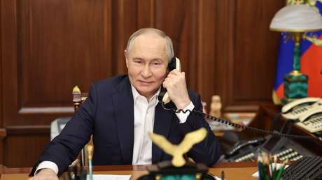 El Kremlin "desvela un secreto" sobre la conversación de Putin con Trump