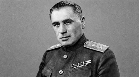El 'matalobos de Stalin': el espía que liquidó a líderes nazis ucranianos y cazó a Trotski