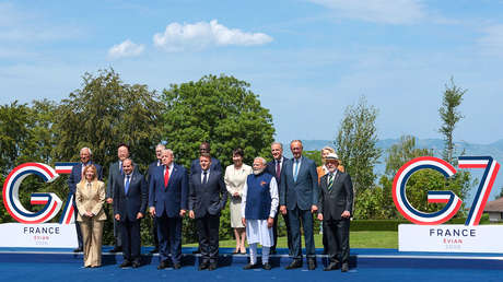VIDEO: Líderes posan para foto oficial en la cumbre del G7 en Francia