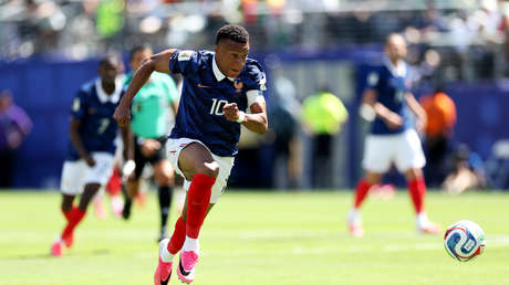 Francia vence a Senegal en Nueva York