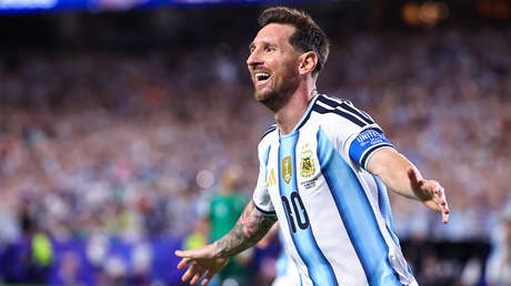 El motivo de las lágrimas de Messi después de marcar su primer gol ante Argelia