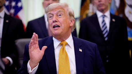 Trump anunica la apertura del estrecho de Ormuz y la liberación de dinero para Irán