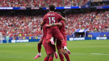 Portugal aplasta a Uzbekistán y se recupera de su tropiezo inicial en el Mundial
