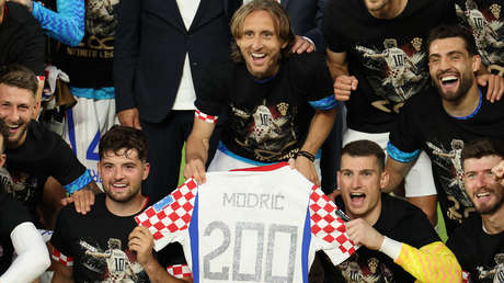 Luka Modric entra en el selecto 'club de los 200' del fútbol mundial