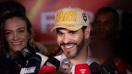 Consejo Electoral de Colombia confirma victoria de De la Espriella