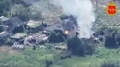 Golpe de precisión: Así los operadores rusos fulminan un punto de control de drones de Kiev (VIDEO)